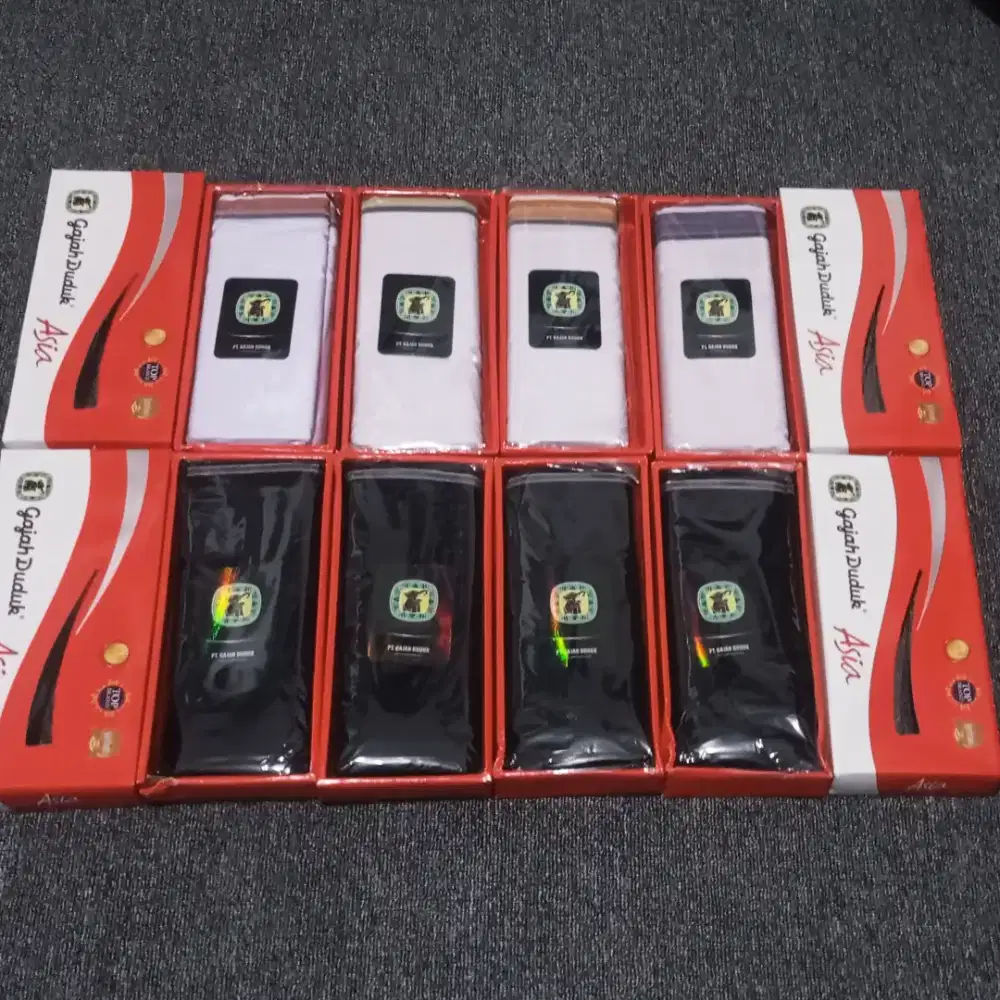 SARUNG GAJAH DUDUK ASIA HITAM POLOS DAN PUTIH POLOS