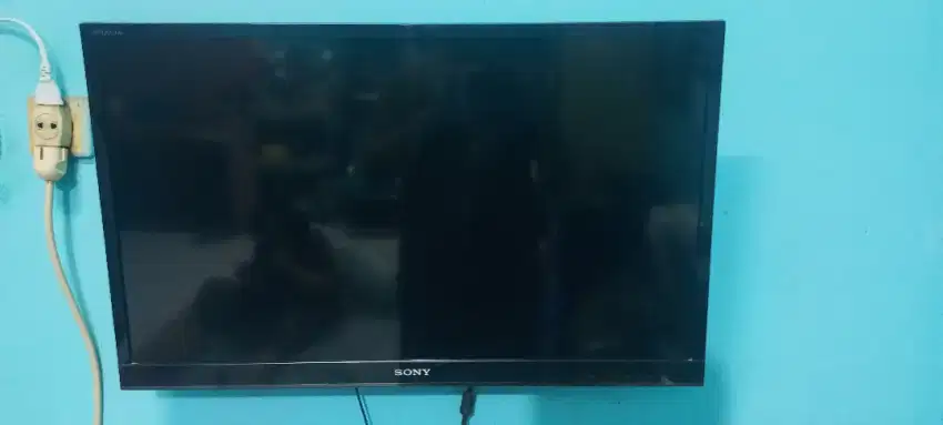 Sony Bravia 32 inch Free STB