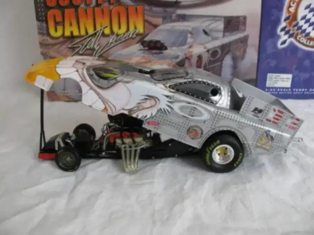 Diecast mainan mobil oakley