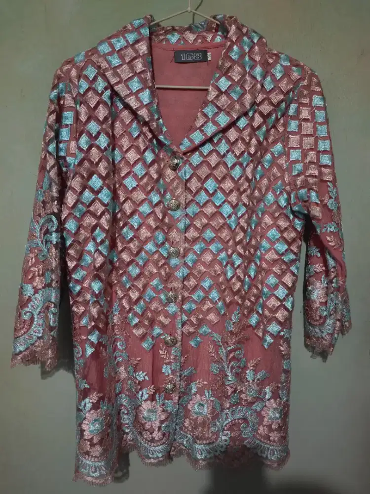 Preloved Baju Kebaya