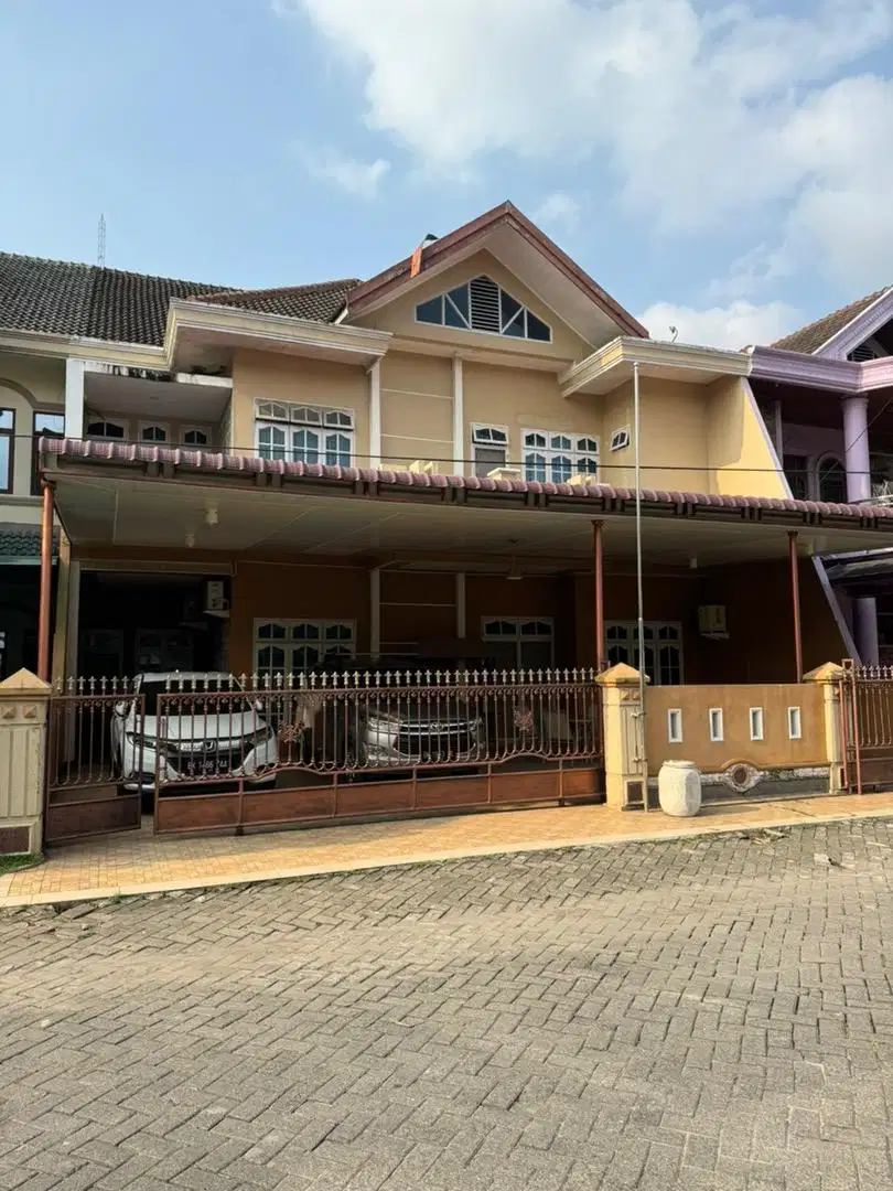 Dijual rumah komplek bumi seroja permai