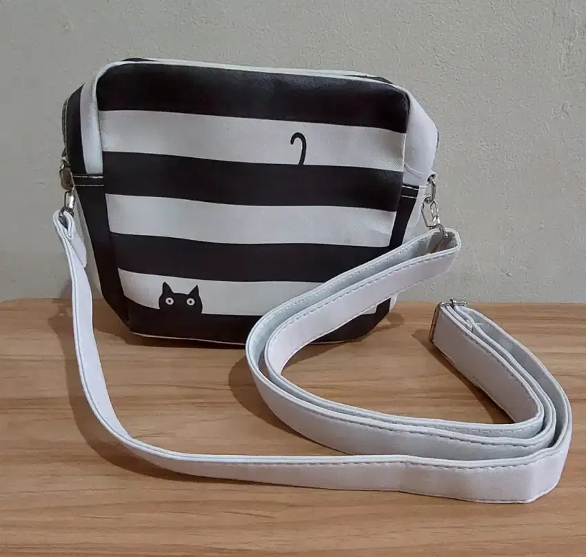 Tas Sling Bag ABG Line