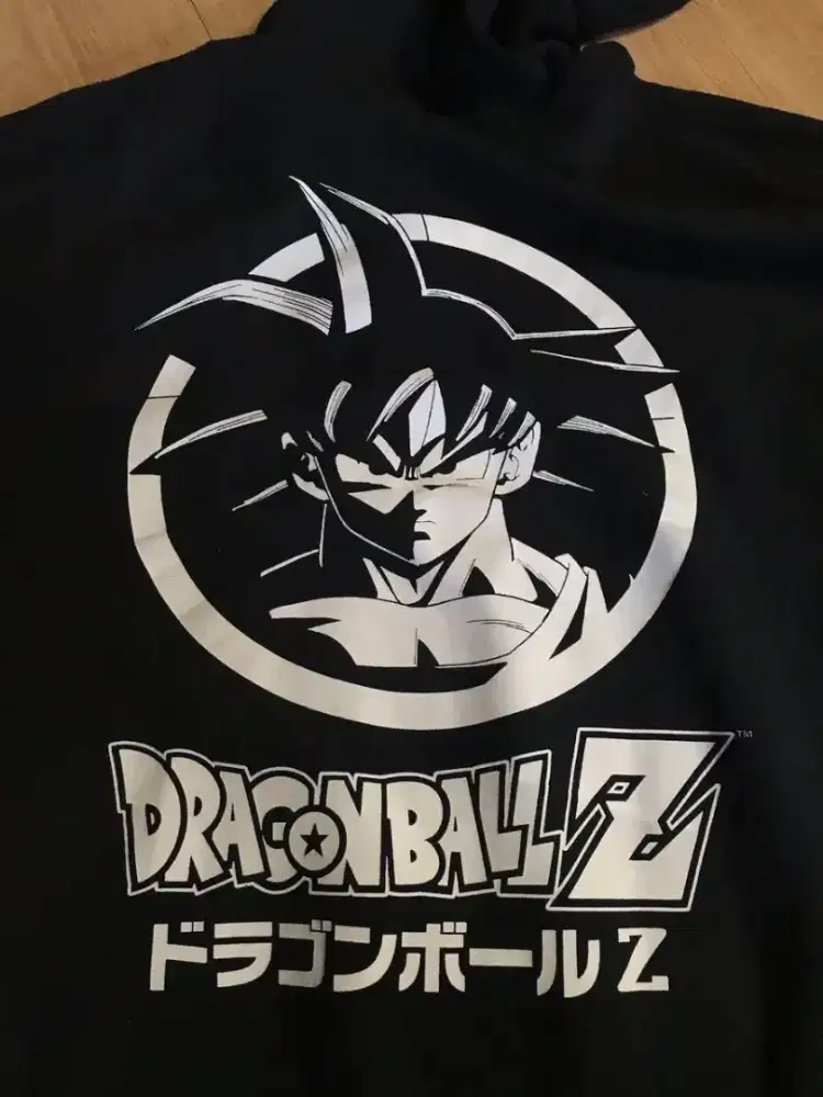 Uniqlo hoodie jaket anime dragon ball