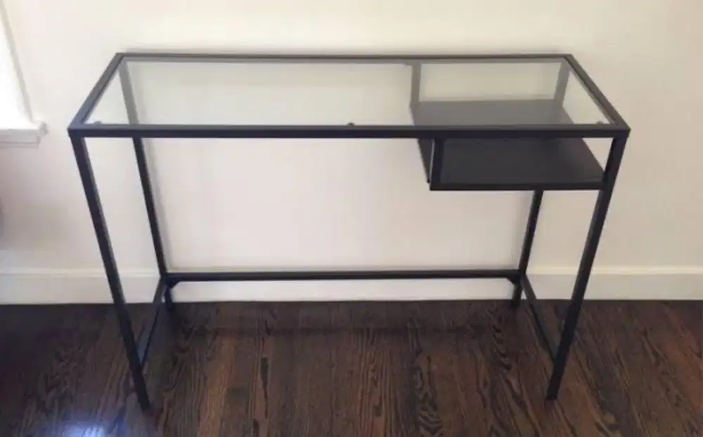 Meja kerja ikea bekas good condition