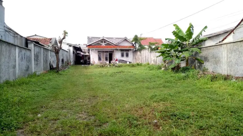 DIJUAL TANAH dan BANGUNAN, LOKASI STRATEGIS,DEKAT TOL