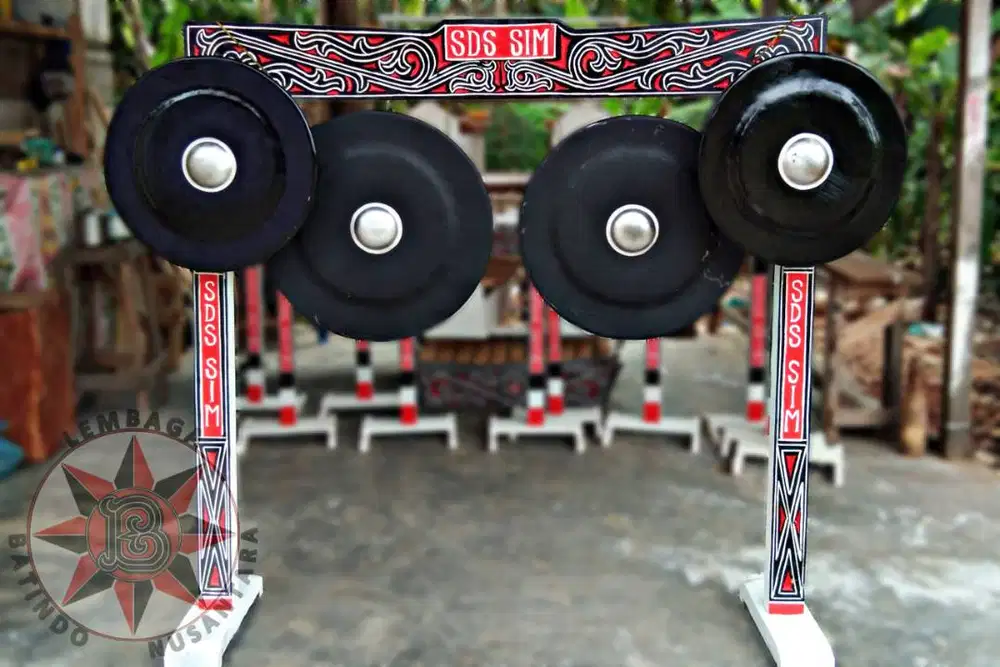 Ogung Batak Toba (Seperangkat Gong Batak Toba) | Gong + Stand + Box