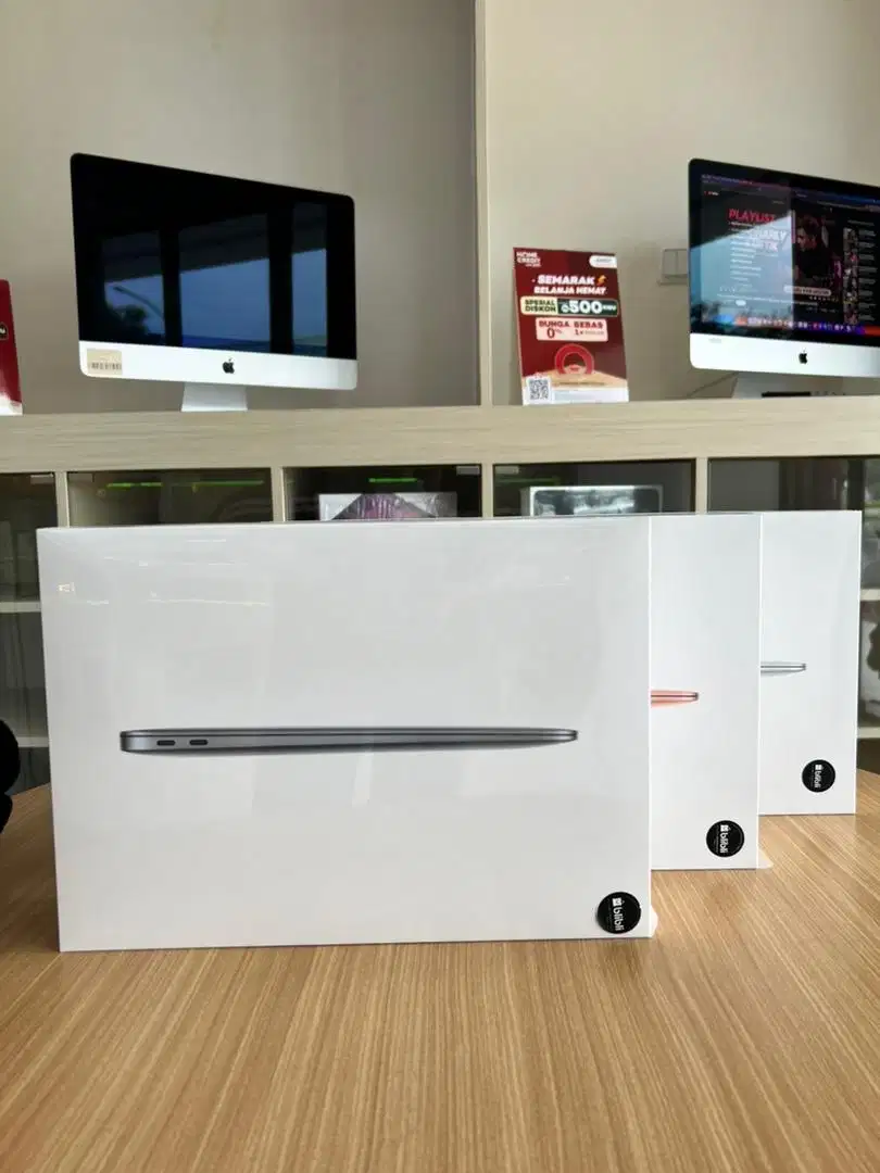 Macbook Air 2020 13 Inch M1 RAM 8/256GB New Resmi iBox