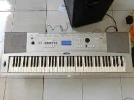 Keyboard Yamaha Dgx 220