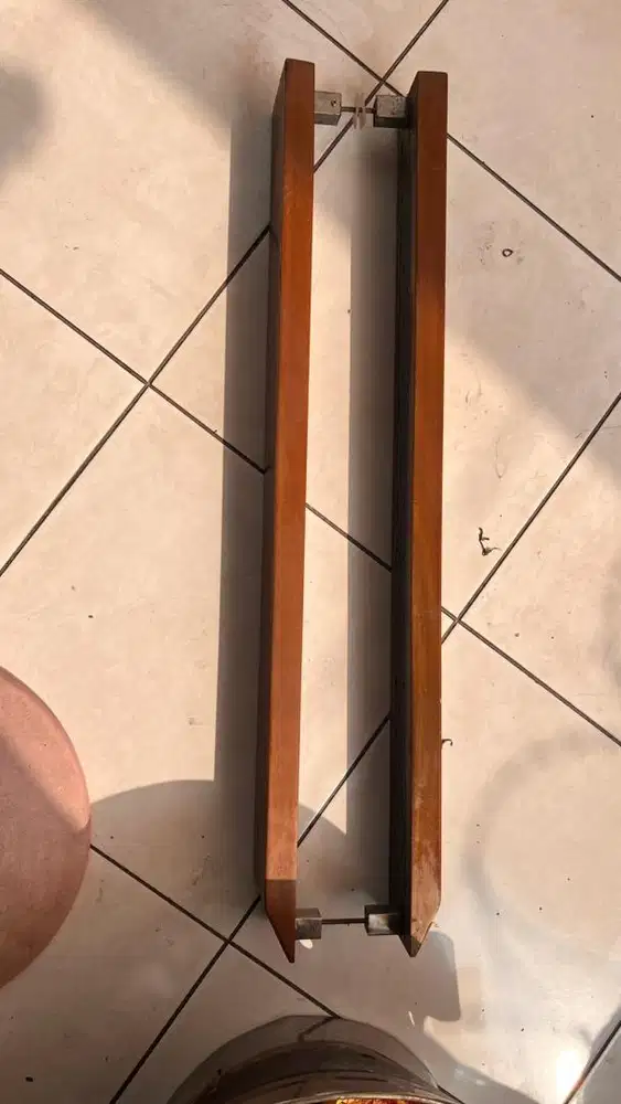 Pull Handle Pintu Kayu
