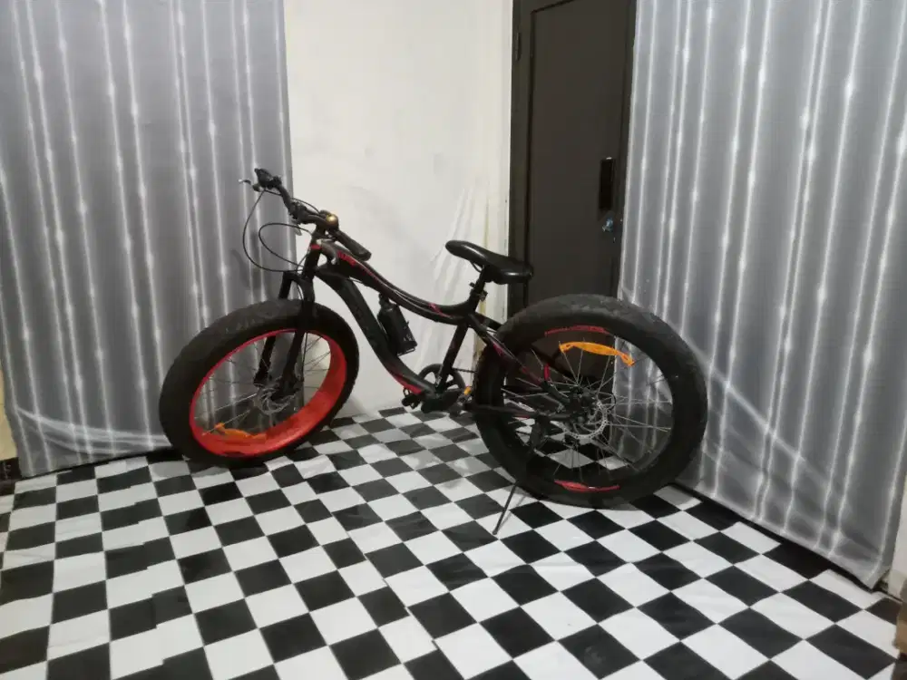 SEPEDAH WIMCXCLE FATMAN