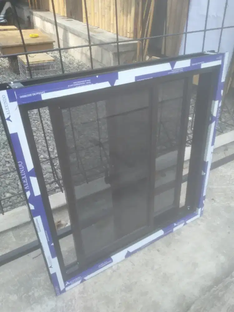 Jendela sliding alumunium alexindo uk 120cm x 120cm HARGA TERPASANG