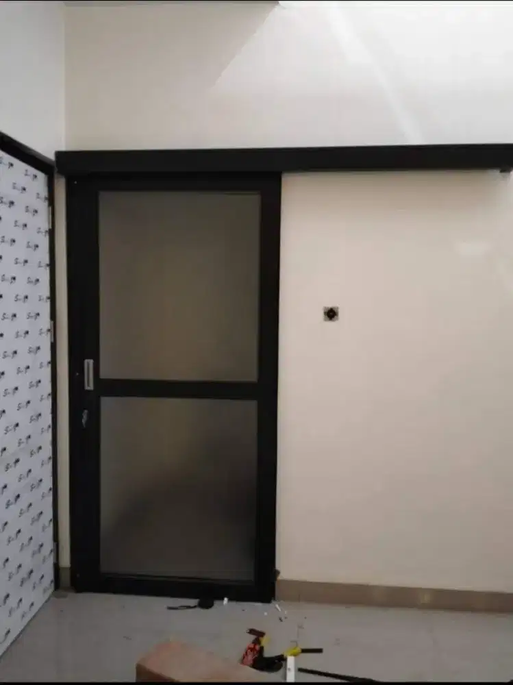Pintu geser aluminium kaca uk s.d 215cm x 100cm HARGA TERPASANG