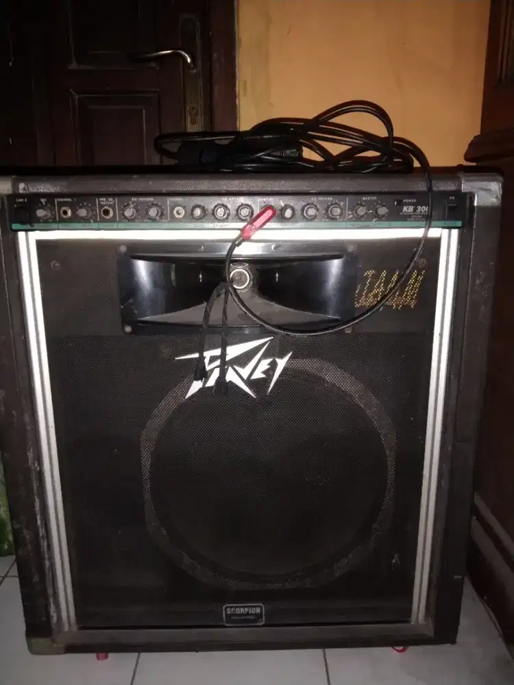 Amply keyboard peavey KB 300