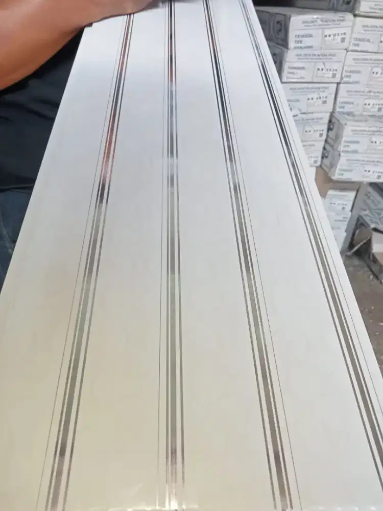 Plafon pvc anti air dan anti rayap