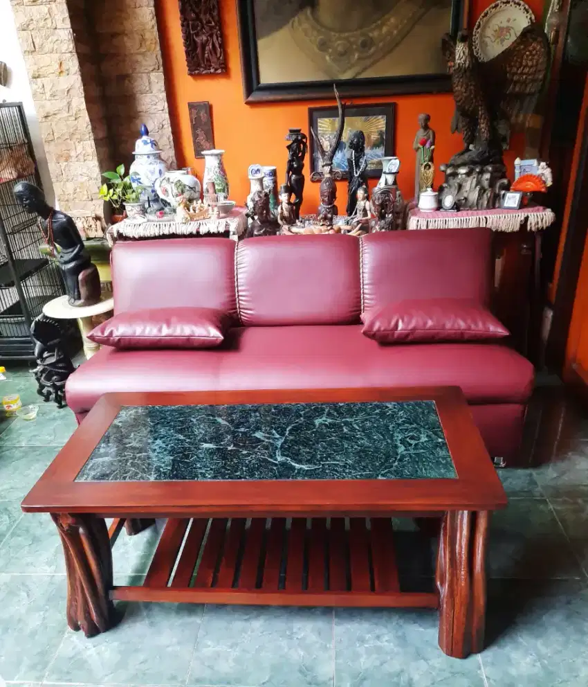 SOFA & MEJA MARMER.