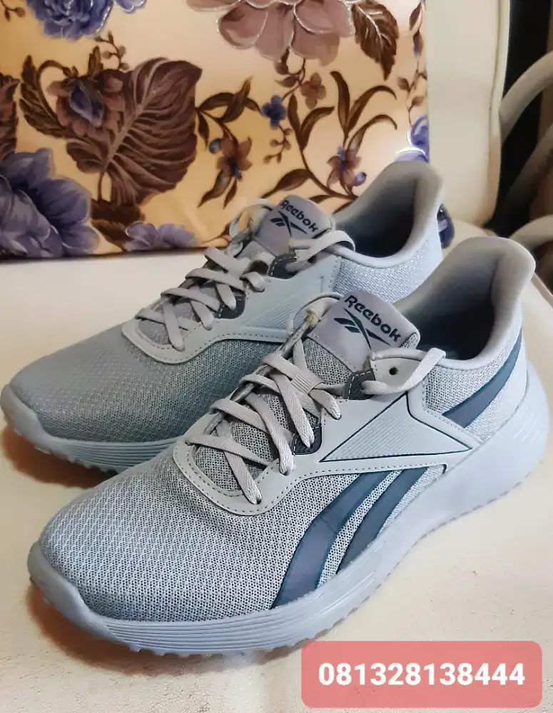 Sepatu Reebok Original Lite 3 / unisex (Uk.40)
