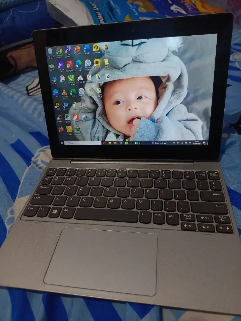 Lenovo ideapad D330 8/1TB