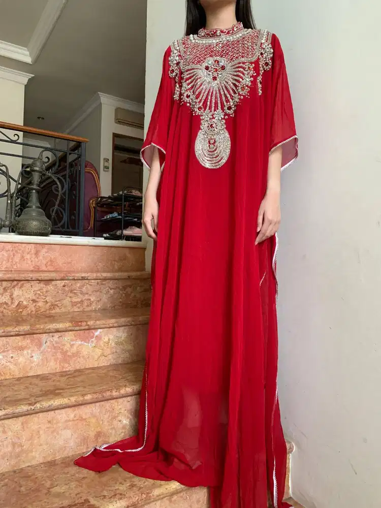 Kaftan Merah Sifon Silk Real Swarovski