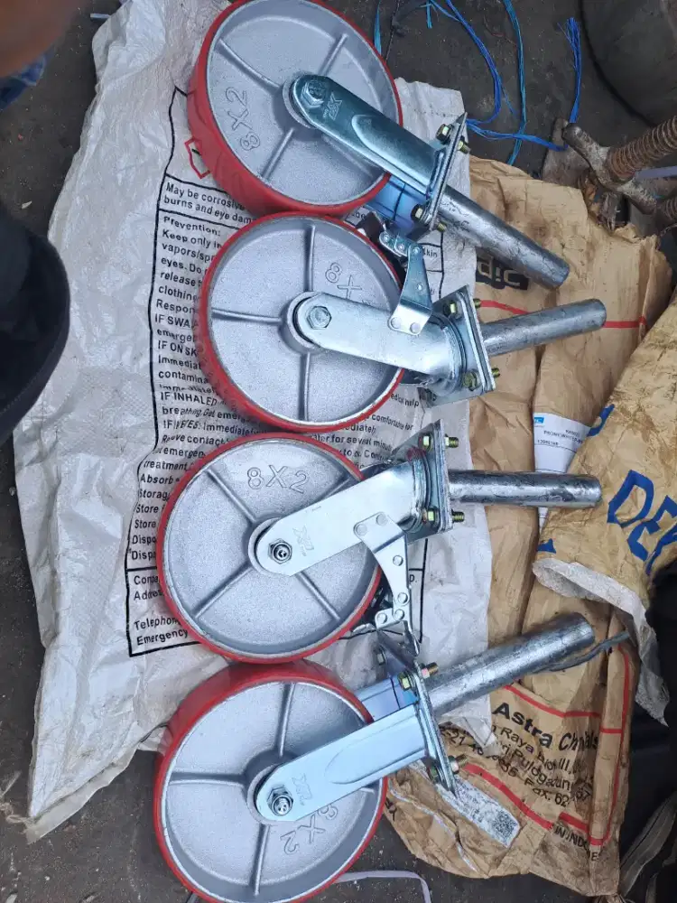Roda scaffolding haevyduty 8 inch rem semua per set max 2t scend hemat