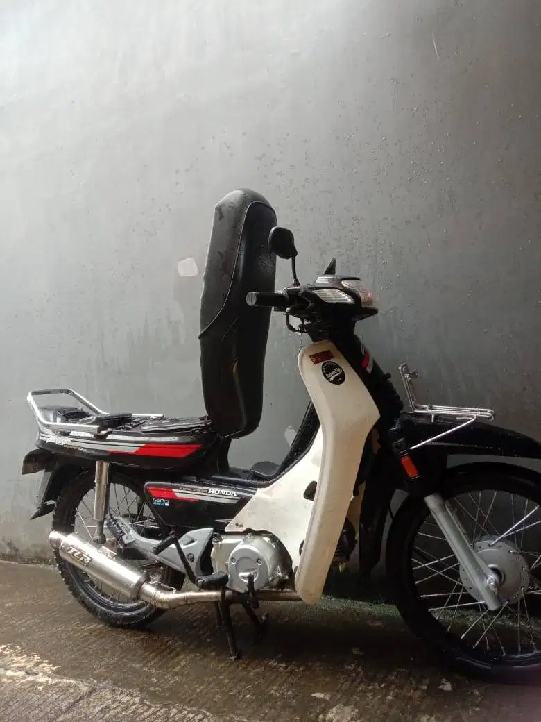 Astrea legenda 2002 surat lengkap - Motor Bekas - 918387860