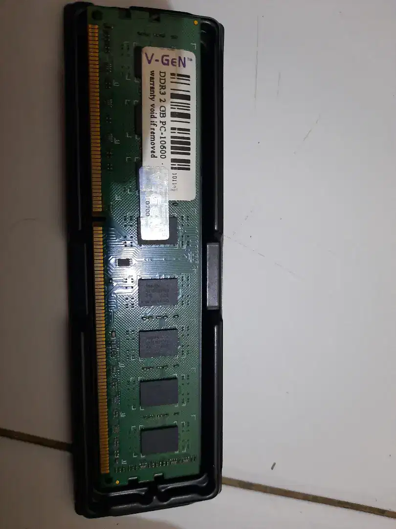 DDR3 2 GB PC-10600