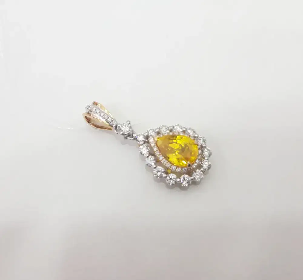 Liontin Natural Yellow Sapphire