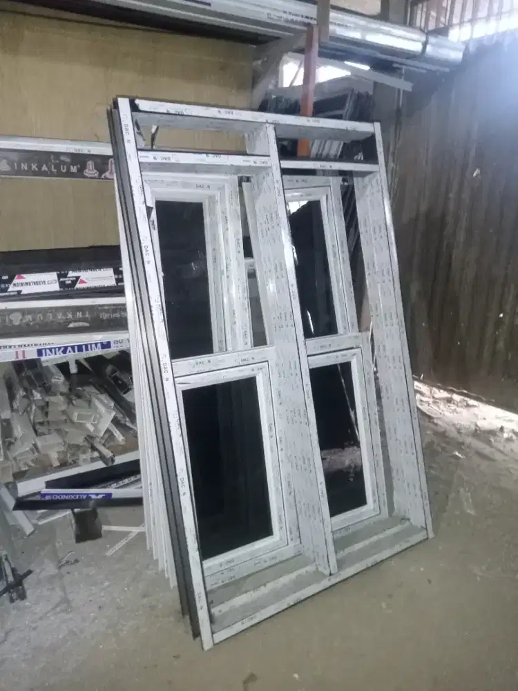 Jual kusen pintu satu dan pintu dua dari bahan aluminium dan kayu