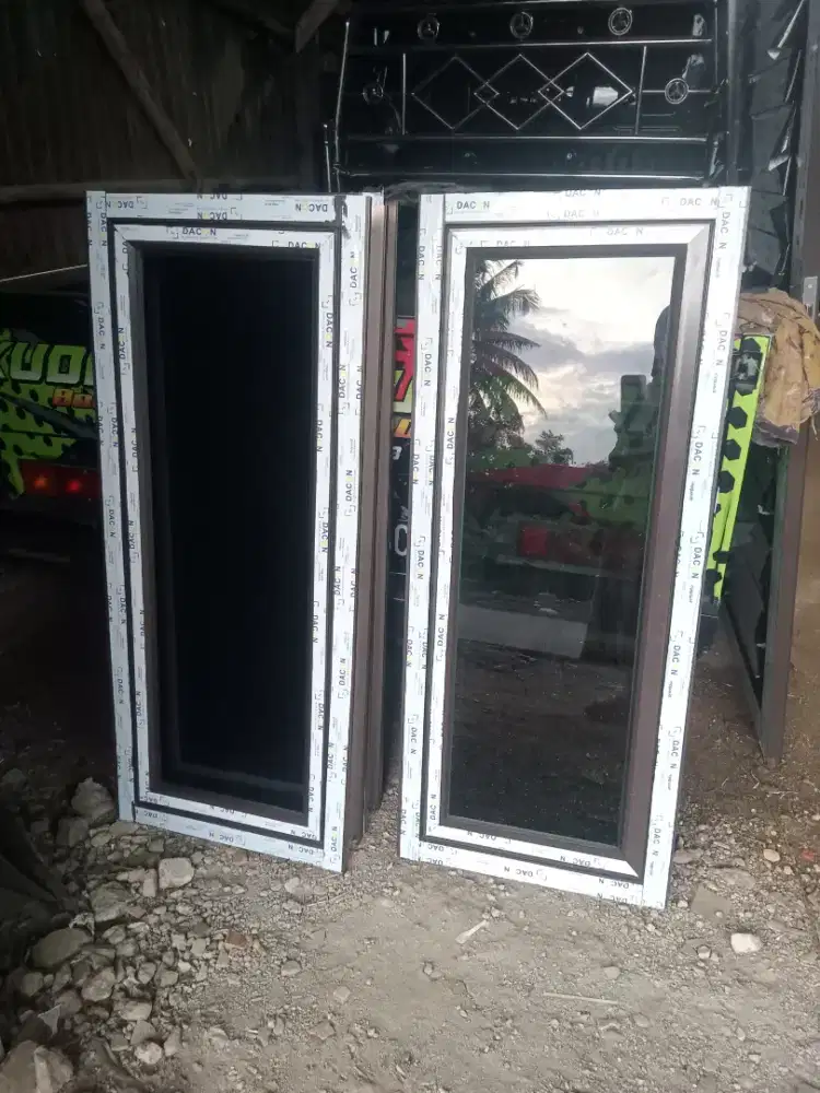 Jual kusen pintu satu dan pintu dua dari bahan aluminium dan kayu