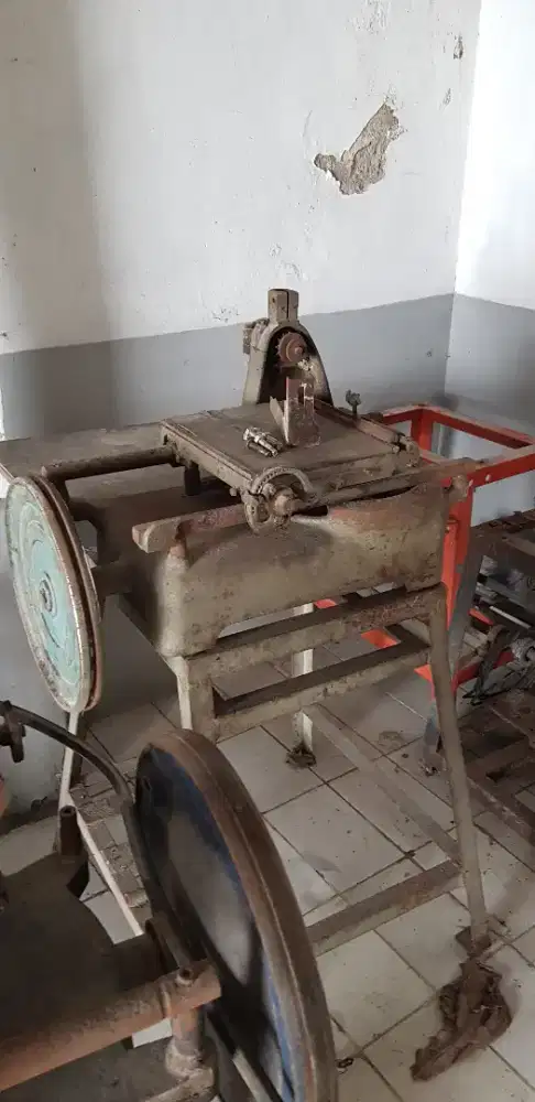 Mesin pengiris daging