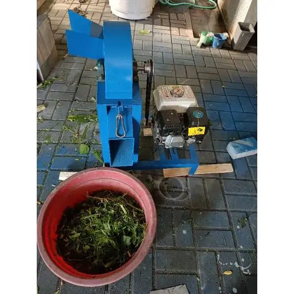 mesin pencacah rumput multifungsi