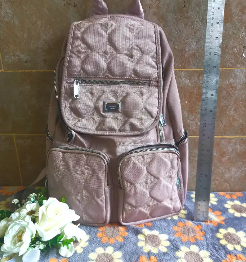 Tas ransel wanita import like new Chibau