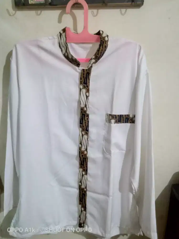 Dijual batik warna krem masih ok