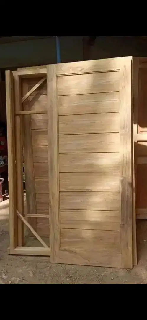 Pintu Jati minimalis