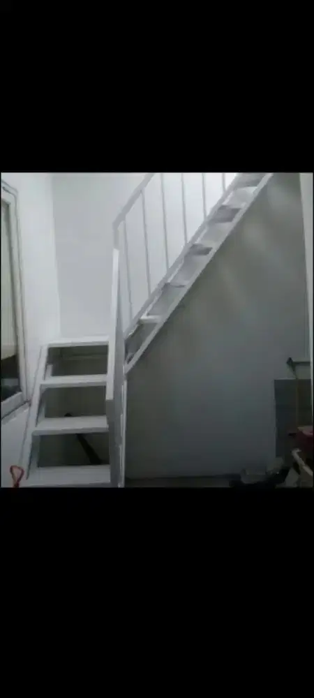 tangga trap minimalis modern