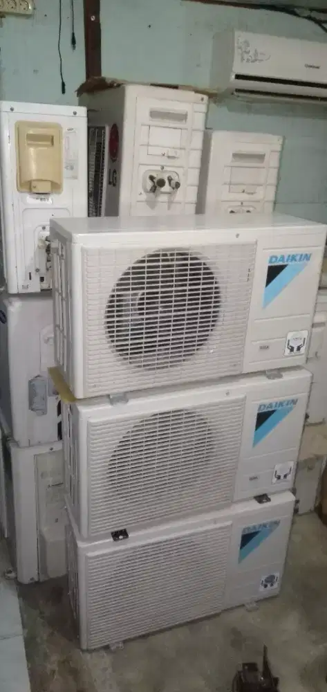 Daikin second rasa baru full original setengah PK sampai 1pk