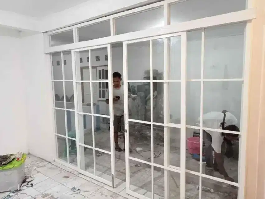 Jasa pembuatan pintu lipat Pintu Geser Trend Minimalis kusen jendela