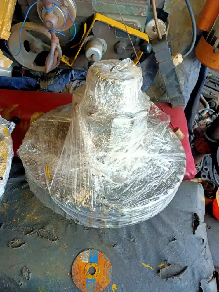 Gigi gear final Drive 12-57 D7G Caterpillar