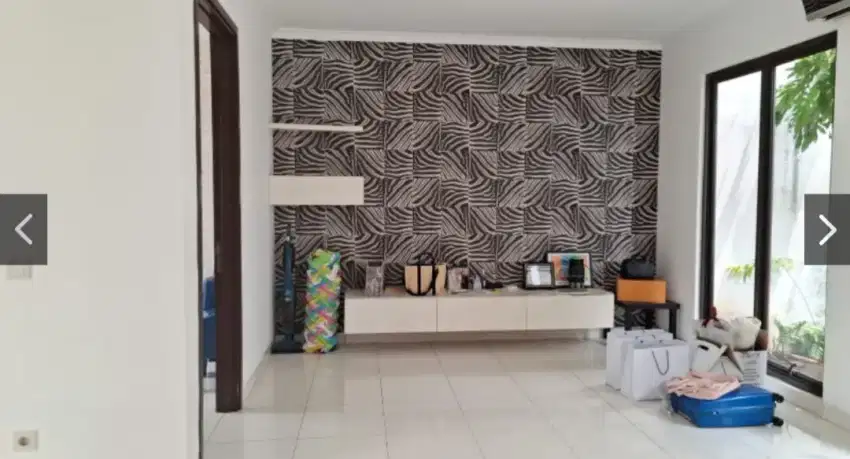 Dijual rumah di The Icon BSD City