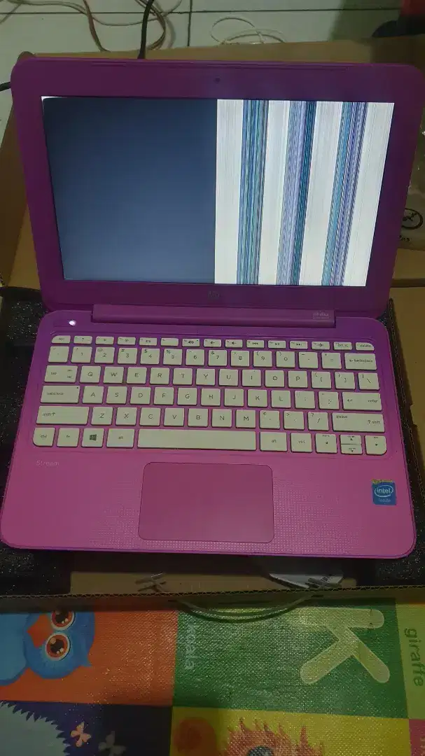 Dijual laptop Hp stream 11 fullset