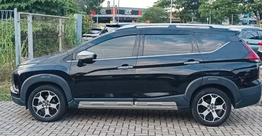 Jual Xpander Cross 1.5 tahun 2022 Premium Package