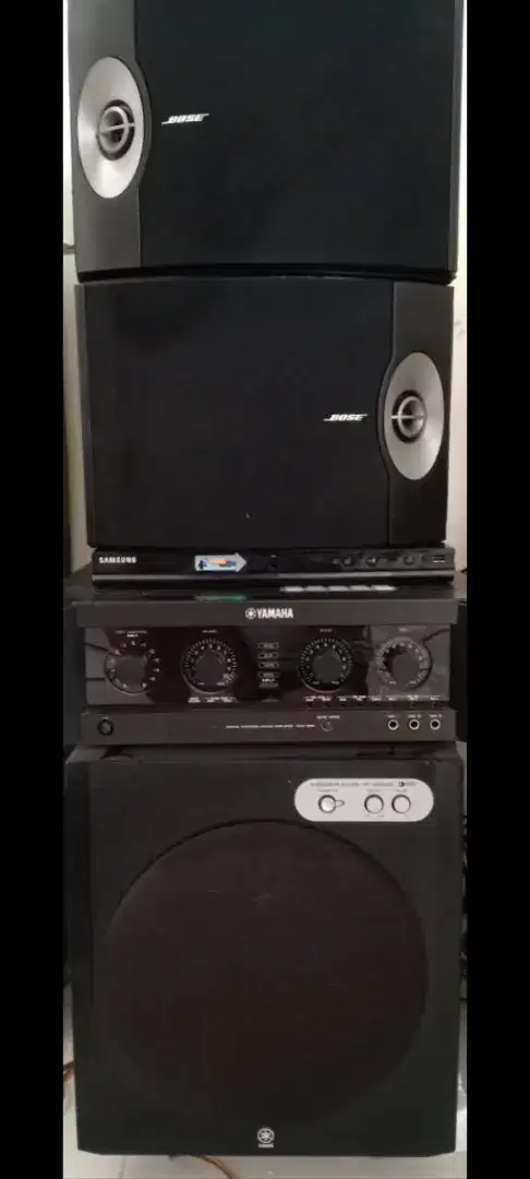 Satu set karaoke  speaker Bose and ampli Yamaha