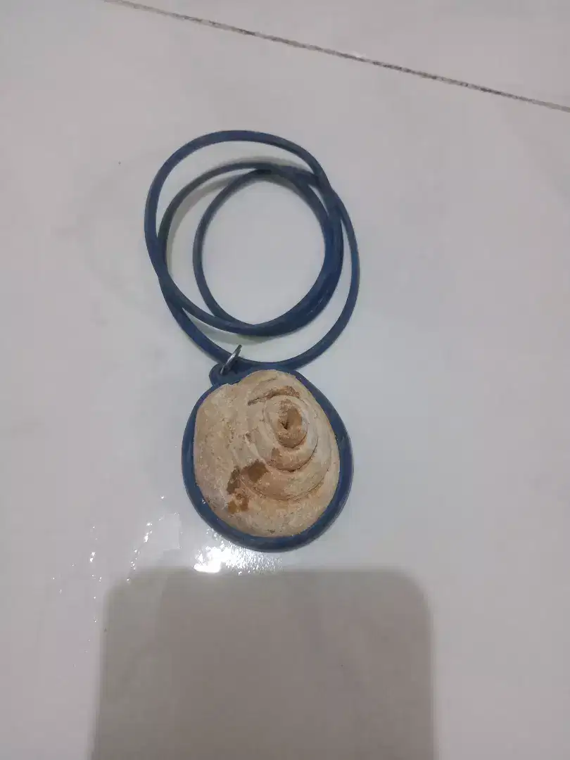 Kalung batu alami dan natural