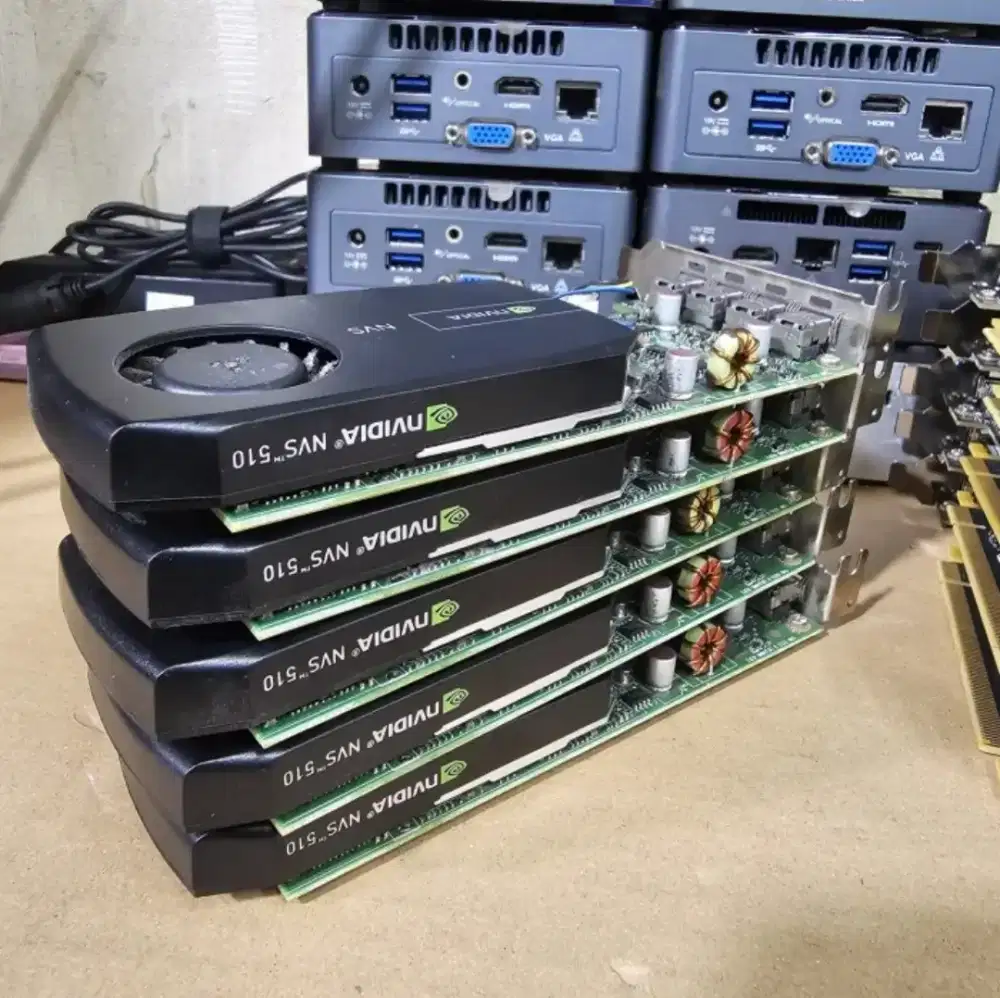 Menampung komponen komputer