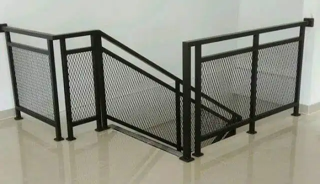 Relling tangga minimalis