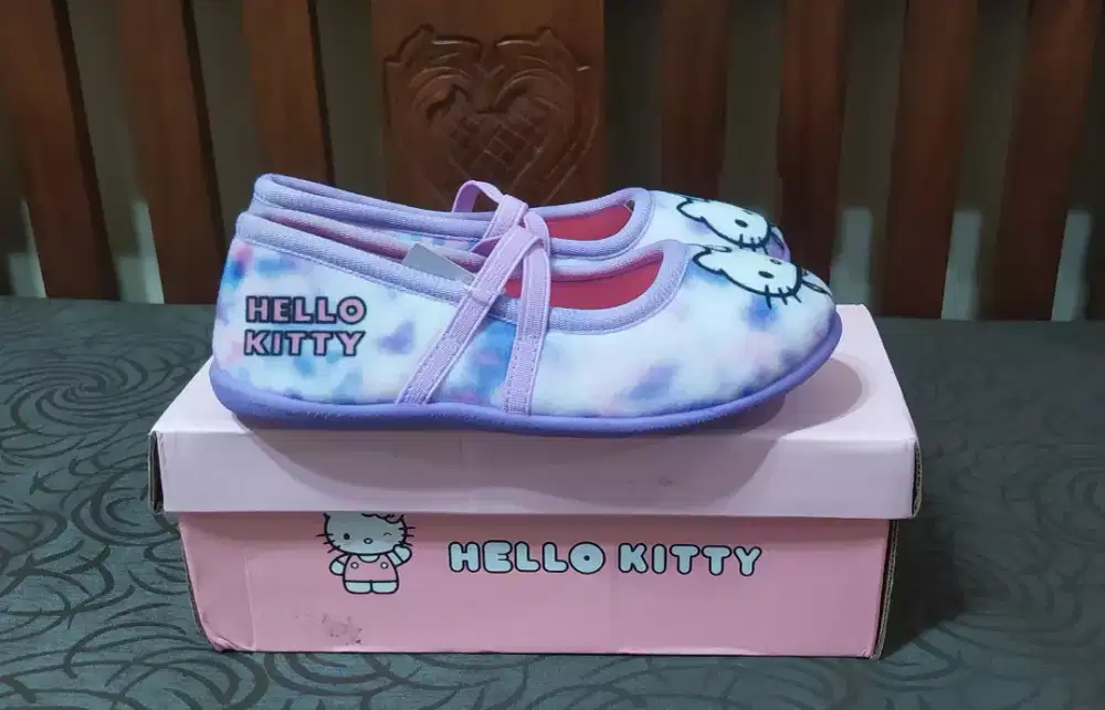 Sepatu Hello Kitty (ORIGINAL MAP)