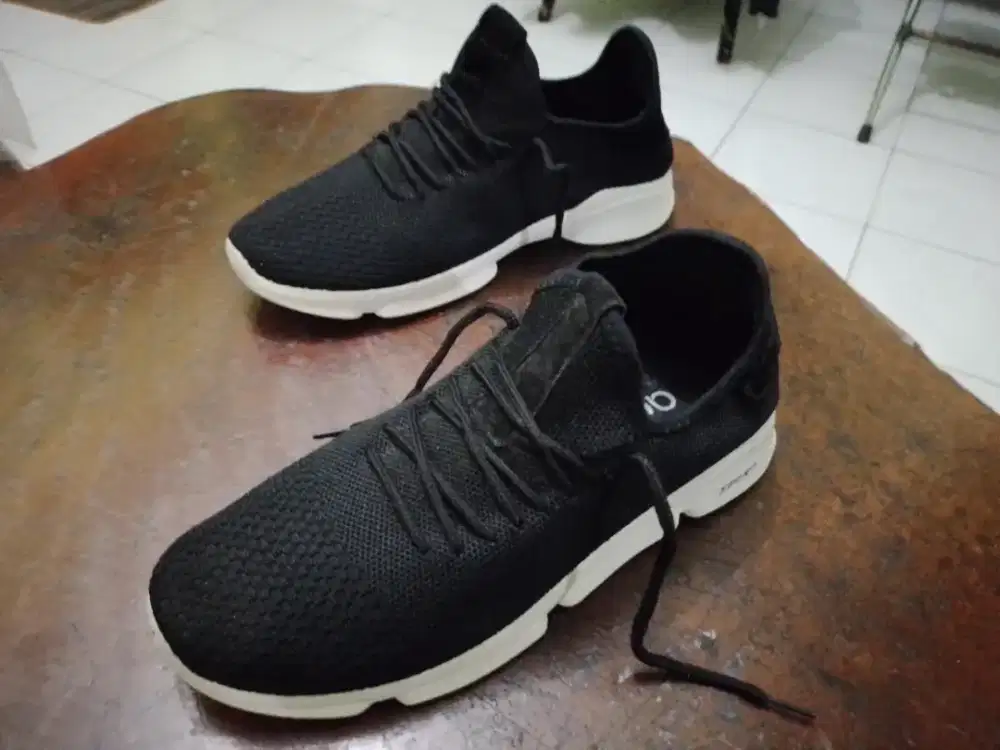 sepatu santai elegan sz 44