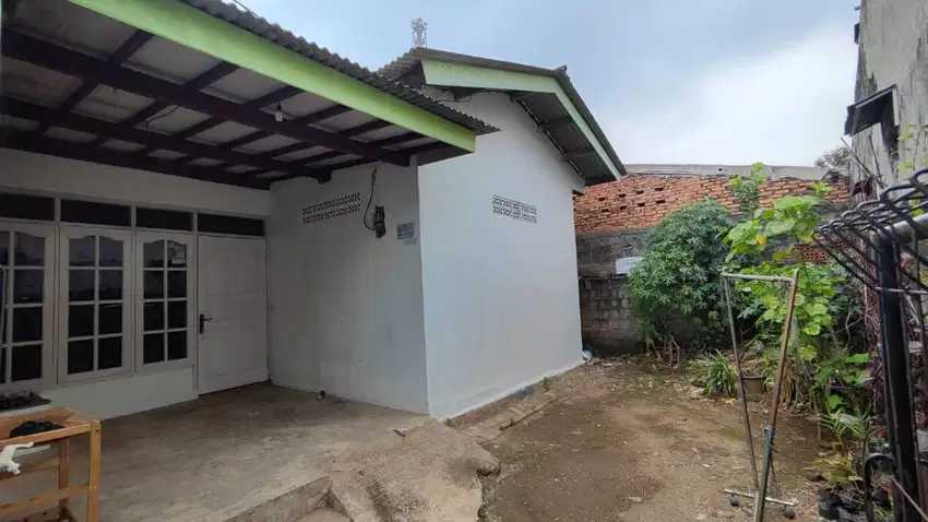 DISEWAKAN KONTRAKAN RUMAH 3 KM, BEKASI PONDOK GEDE.