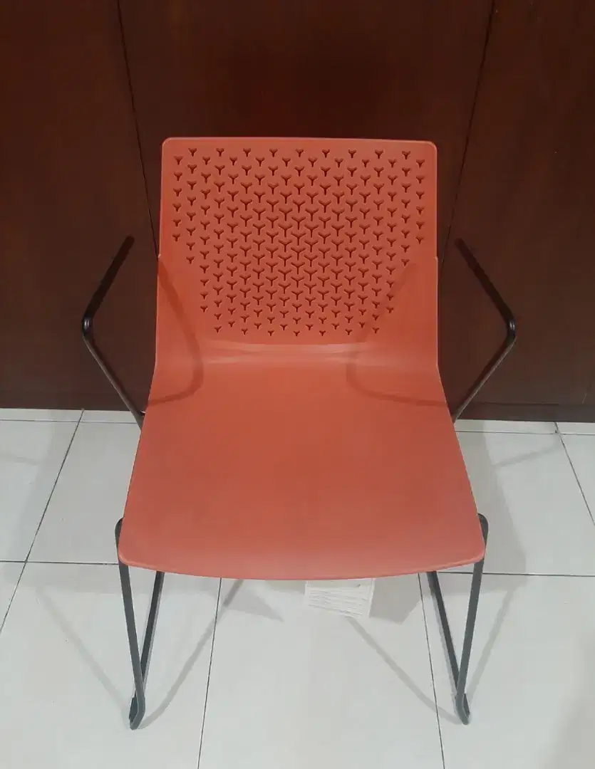 Kursi belajar/kantor bhn kuat