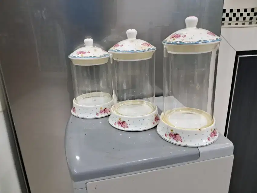 Dijual 3 Toples kue lebaran
