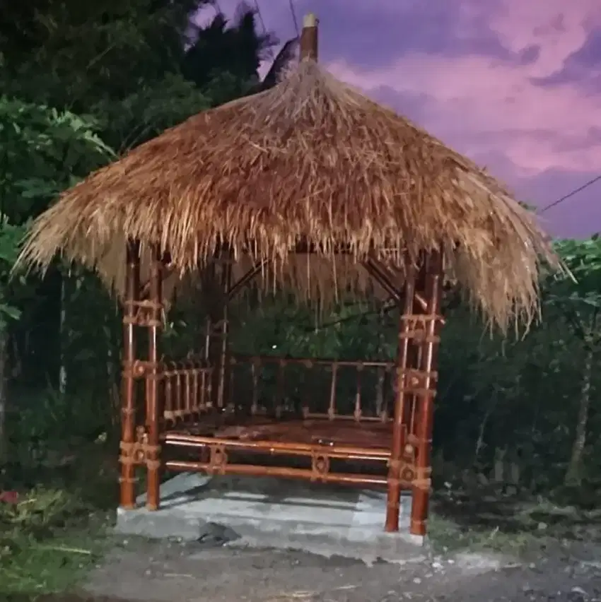 Gazebo Desain Purna Kontemporer